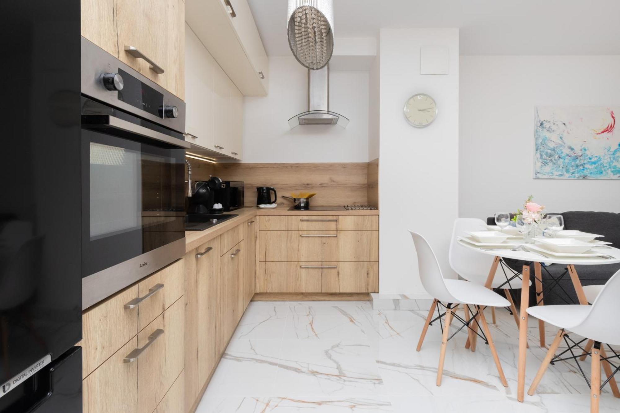 Batorego 7 Apartament With Terrace & Parking Downtown Gdynia By Renters Eksteriør billede