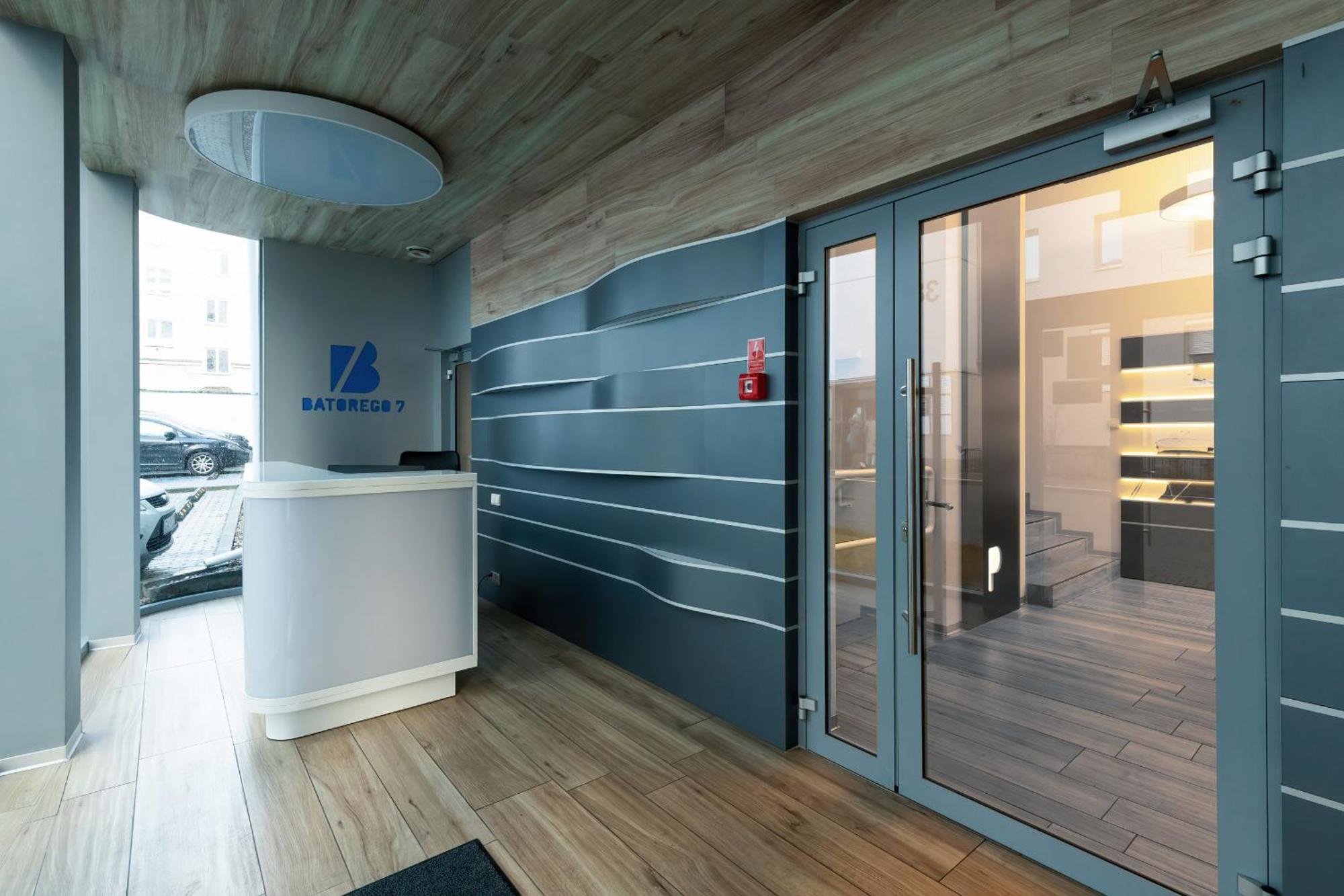 Batorego 7 Apartament With Terrace & Parking Downtown Gdynia By Renters Eksteriør billede